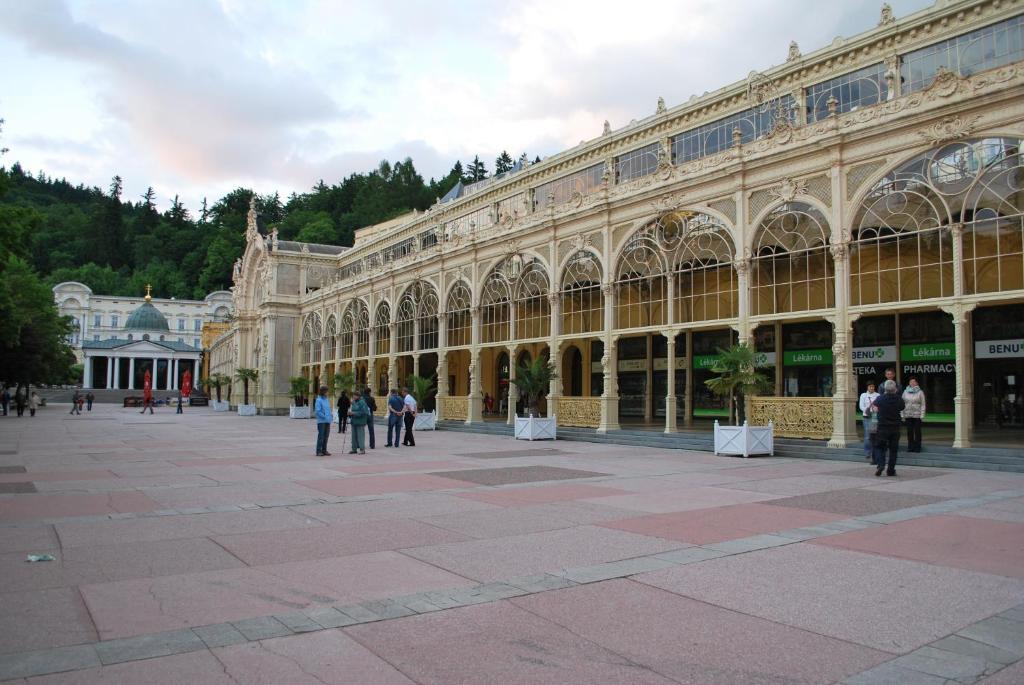 Hostel Foster Mariańskie Łaźnie Zewnętrze zdjęcie