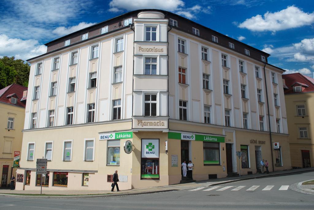 Hostel Foster Mariańskie Łaźnie Zewnętrze zdjęcie
