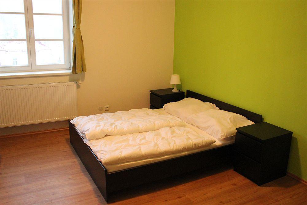 Hostel Foster Mariańskie Łaźnie Zewnętrze zdjęcie