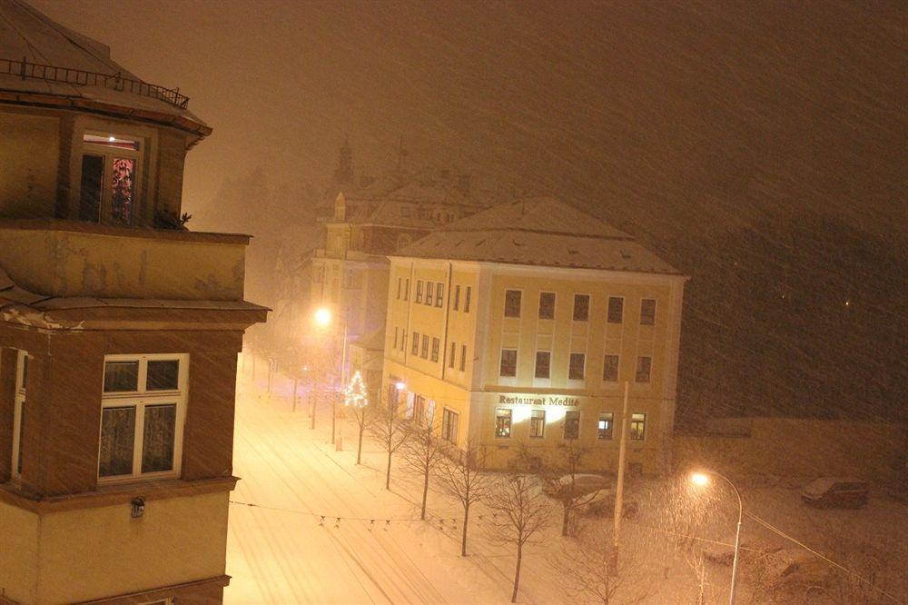 Hostel Foster Mariańskie Łaźnie Zewnętrze zdjęcie