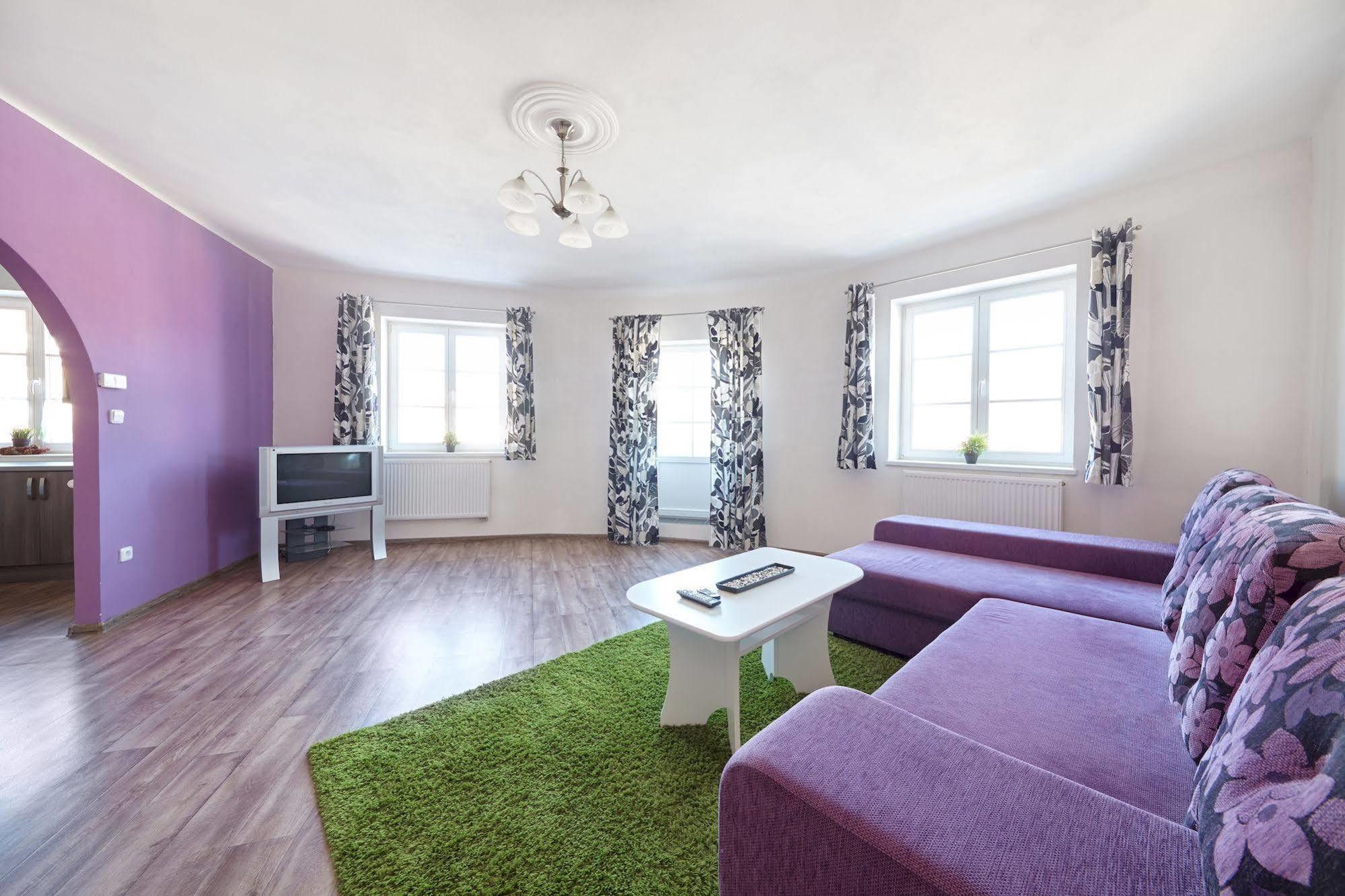 Hostel Foster Mariańskie Łaźnie Zewnętrze zdjęcie