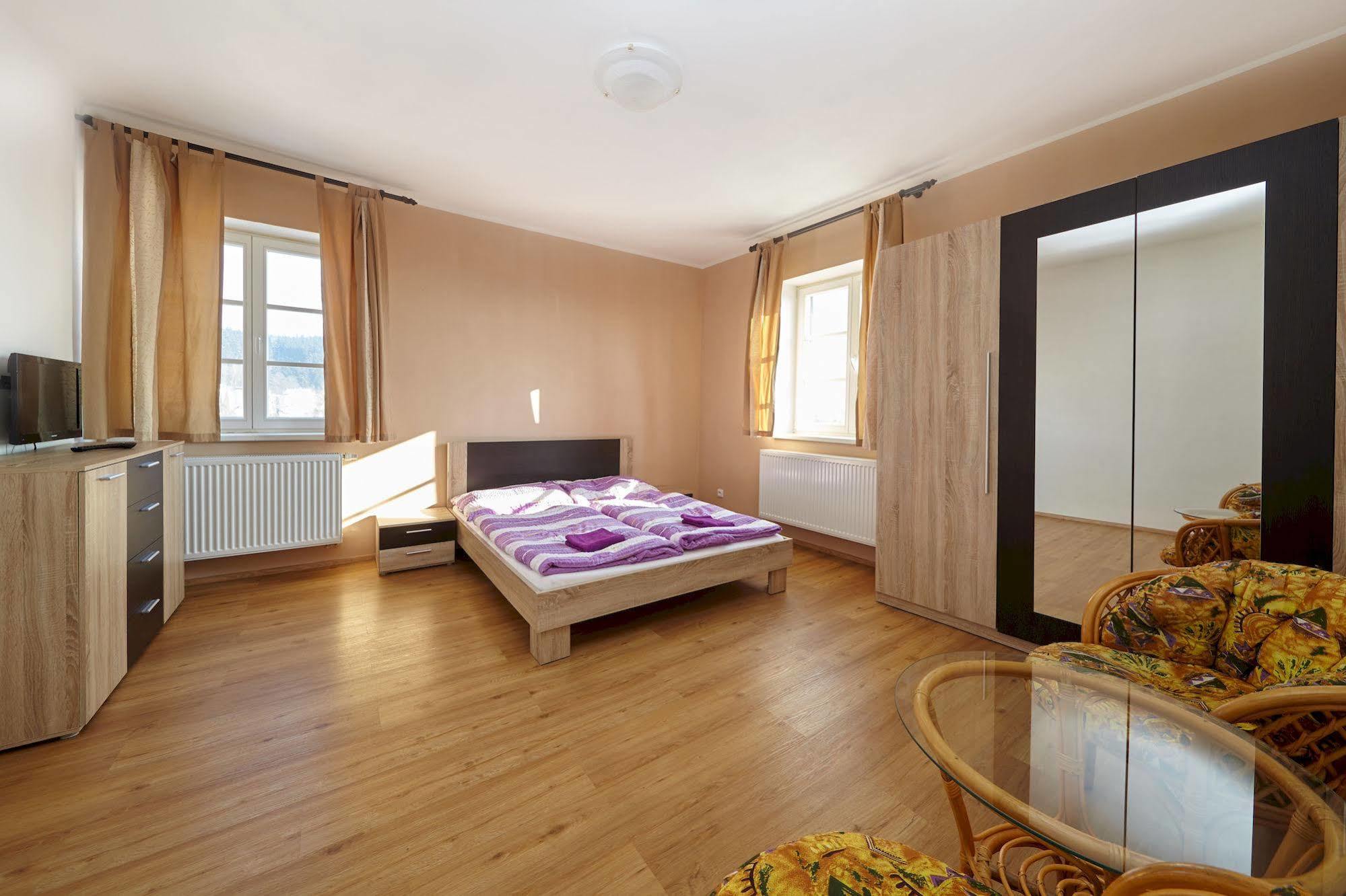 Hostel Foster Mariańskie Łaźnie Zewnętrze zdjęcie